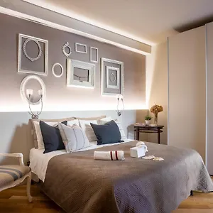 Apartament Elegant Location In - 2 Free Parking!, Florencja